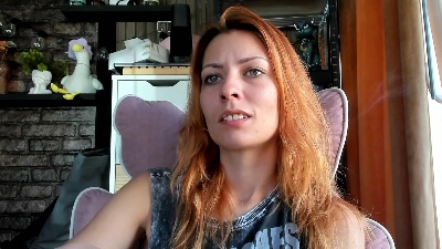Karoline121 live cam on Cam4