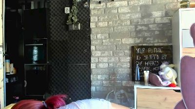 Karoline121 live cam on Cam4