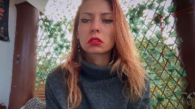 Karoline121 live cam on Cam4