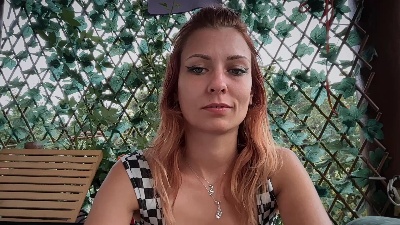 Karoline121 live cam on Cam4
