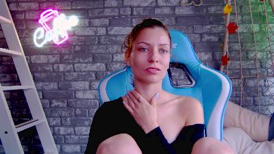 webcam strip Karoline121