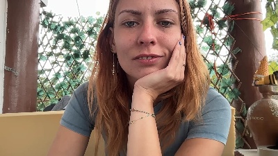 Karoline121 live cam on Cam4