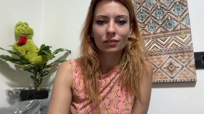 Karoline121 live cam on Cam4