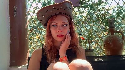 Karoline121 live cam on Cam4