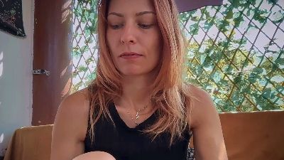 Karoline121 live cam on Cam4