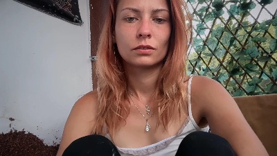 Karoline121 live cam on Cam4