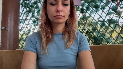 Karoline121 live cam on Cam4