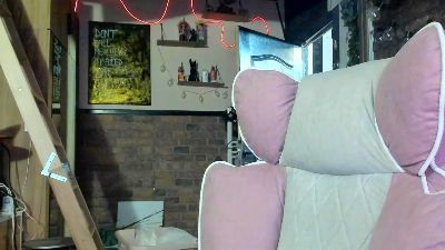 Karoline121 live cam on Cam4