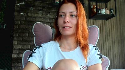 Karoline121 live cam on Cam4