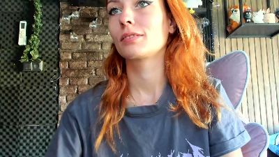 Karoline121 live cam on Cam4