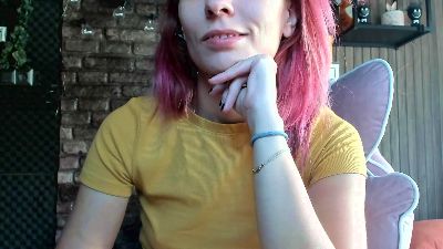 Karoline121 live cam on Cam4