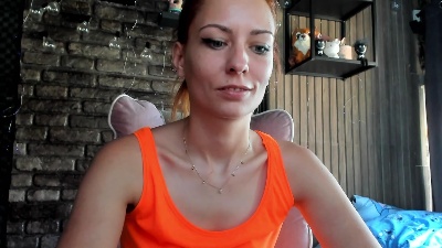 Karoline121 live cam on Cam4