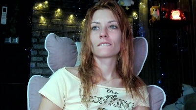 Karoline121 live cam on Cam4