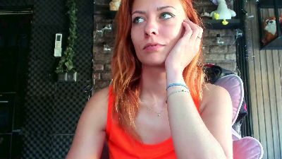 Karoline121 live cam on Cam4