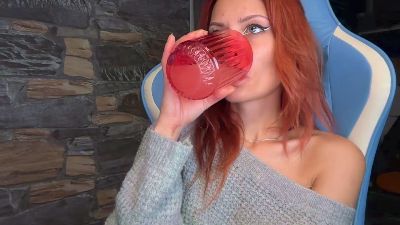 Karoline121 live cam on Cam4