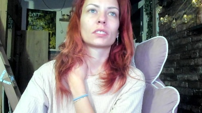 Karoline121 live cam on Cam4