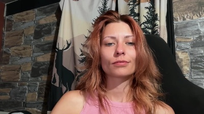 Karoline121 live cam on Cam4