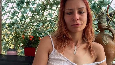 Karoline121 live cam on Cam4