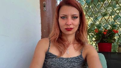 Karoline121 live cam on Cam4
