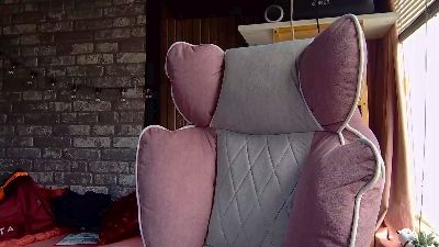 Karoline121 live cam on Cam4