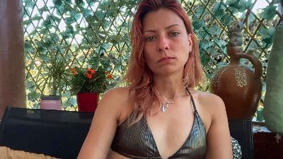 Karoline121 live cam on Cam4