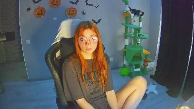 KarrenBrevo live cam on Cam4