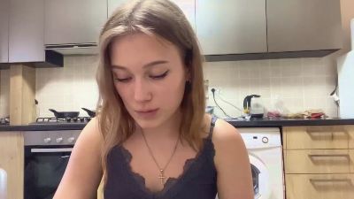KarriJeltema live cam on Cam4