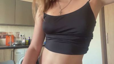 KarriJeltema live cam on Cam4