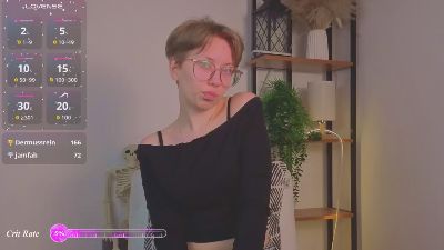 KarrieAlvez live cam on Cam4