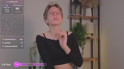 KarrieAlvez live cam on Cam4