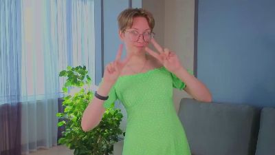 KarrieAlvez live cam on Cam4