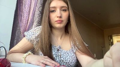 KarrieLallo live cam on Cam4