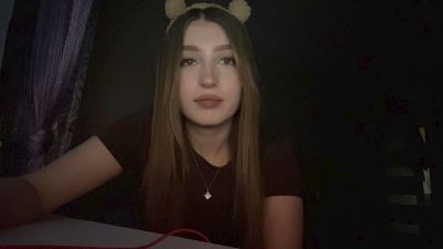 KarrieLallo live cam on Cam4