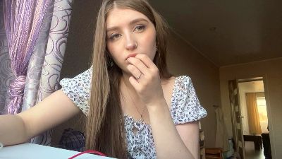 KarrieLallo live cam on Cam4