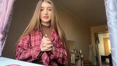 KarrieLallo live cam on Cam4