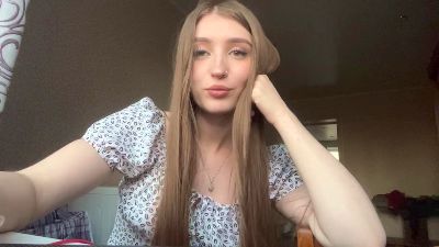 KarrieLallo live cam on Cam4