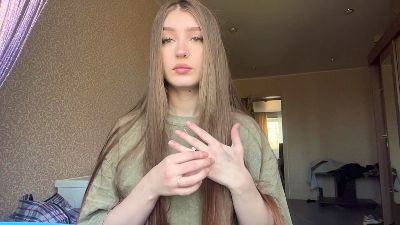 KarrieLallo live cam on Cam4