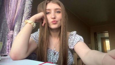 KarrieLallo live cam on Cam4