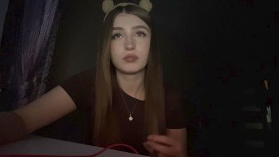 KarrieLallo live cam on Cam4