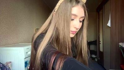 KarrieLallo live cam on Cam4
