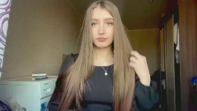 KarrieLallo live cam on Cam4