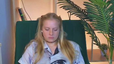 KaryBoggs webcam