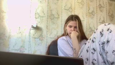KaryVanwagner live cam on Cam4