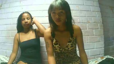 Kasina_raz live cam on Cam4