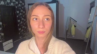KassieSigona live cam on Cam4