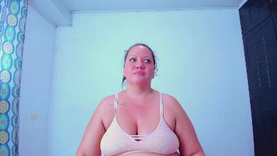 Kata_rivera live cam on Cam4