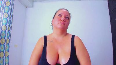 Kata_rivera live cam on Cam4