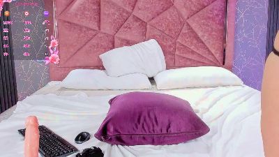 KataleyaaVega live cam on Cam4