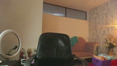 Kataleyamilf69_ live cam on Cam4