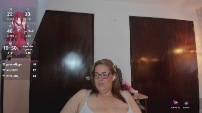 Kataleyamilf69_ live cam on Cam4